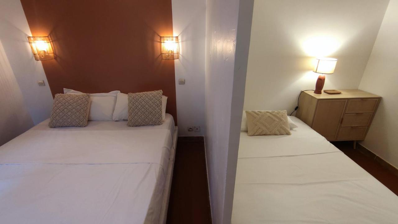 Logis Hotel & Restaurant Du Parc Gemenos Ngoại thất bức ảnh
